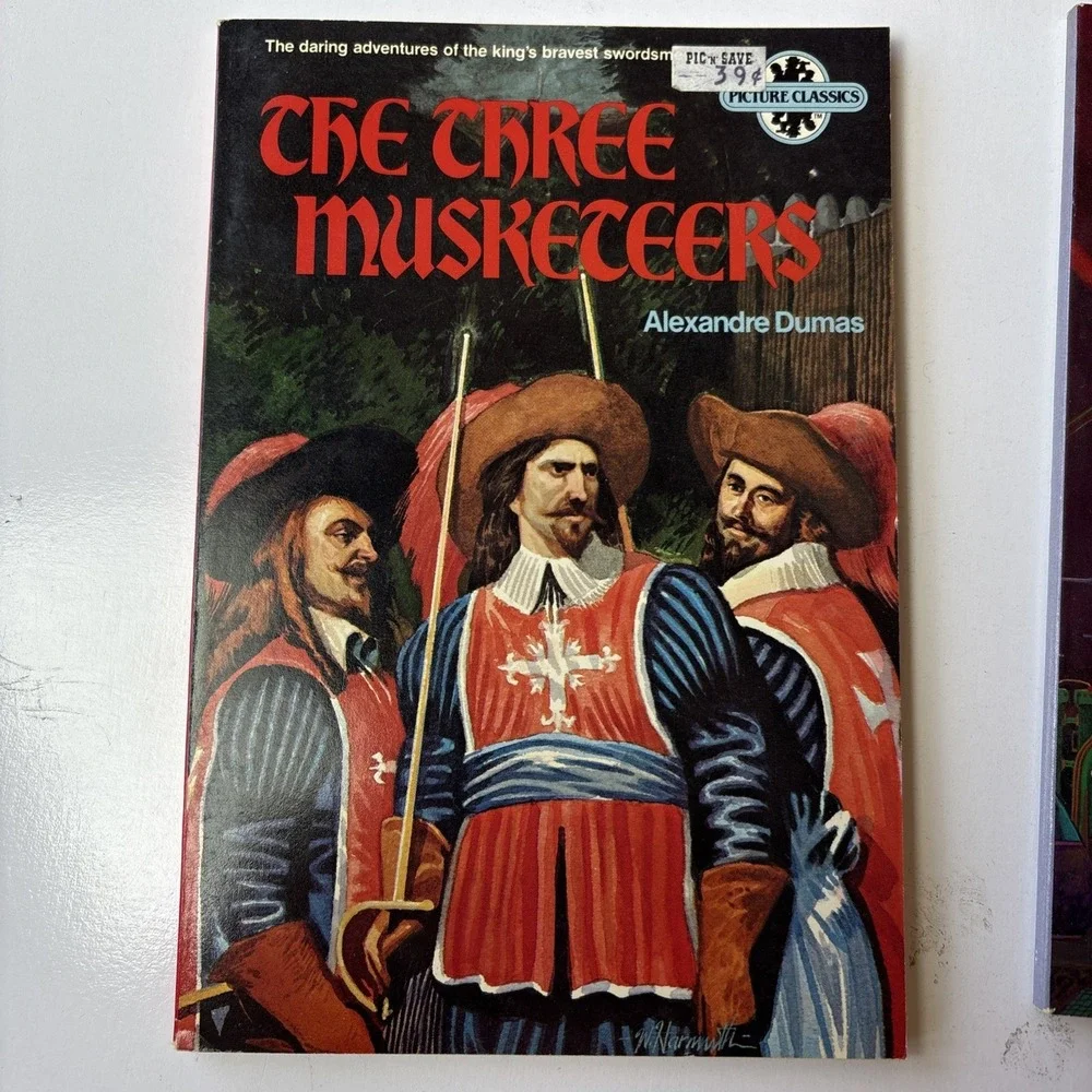 Lot of 7 Vintage 1973 Picture Classic Books Soft Cover (18N)